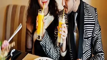 Odtwórz Indyjska dziewczyna z dużymi cyckami uprawia seks xxx ze swoim chłopakiem w hotelu oyo