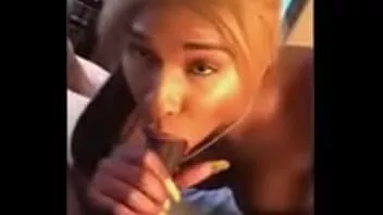 Reproduzir Ts parris dá o melhor boquete e se fode
