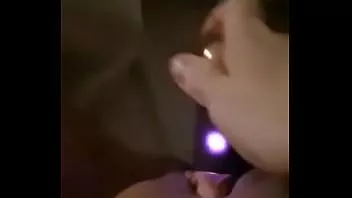 Riproduci L'ex ragazza gioca in cam per me e ottiene l'orgasmo (con il suono)