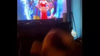 Riproduci Sissy navya - un grosso cazzo mi scopa mentre suono la canzone della ragazza di Dilli Wali - video completo