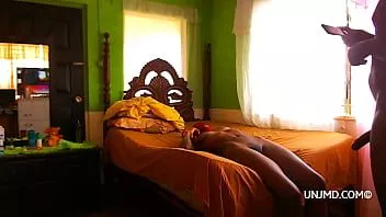 Jouer Impossible de passer 5 minutes dans la chatte de cette petite amie de 18 ans