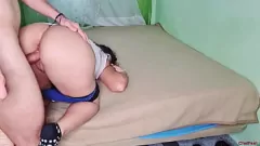 Reproducir Estrella porno latina caliente ama el sexo doggystyle áspero en su habitación