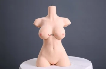 Pornstar Kairi